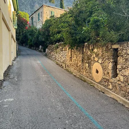 A Historic Stone With Private Garden, Terrace And Private Pool Just For