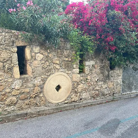Villa A Historic Stone With Private Garden, Terrace And Private Pool Just For *