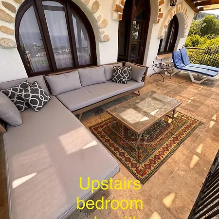 빌라 A Historic Stone With Private Garden, Terrace And Private Pool Just For Klirou