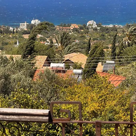 Βίλα A Historic Stone With Private Garden, Terrace And Private Pool Just For *