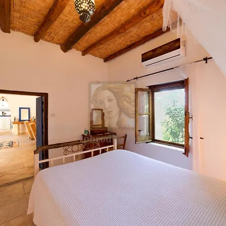 A Historic Stone With Private Garden, Terrace And Private Pool Just For Βίλα