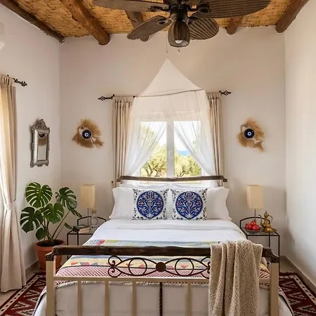 A Historic Stone With Private Garden, Terrace And Private Pool Just For Villa