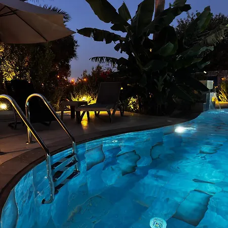 Historic Stone Villa With Private Pool, Garden & Full Sea View * 凯里尼亚