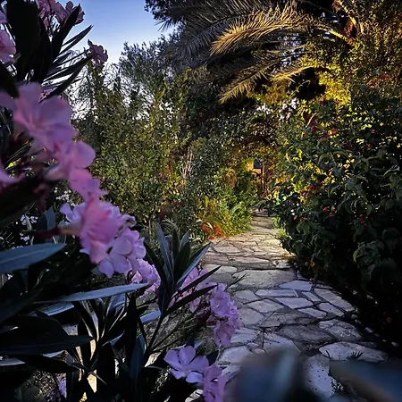 A Historic Stone With Private Garden, Terrace And Private Pool Just For Βίλα Κερύνεια