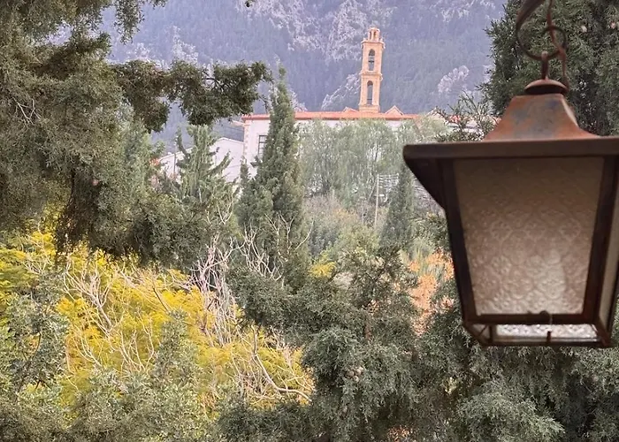 Vila A Historic Stone With Private Garden, Terrace And Private Pool Just For *