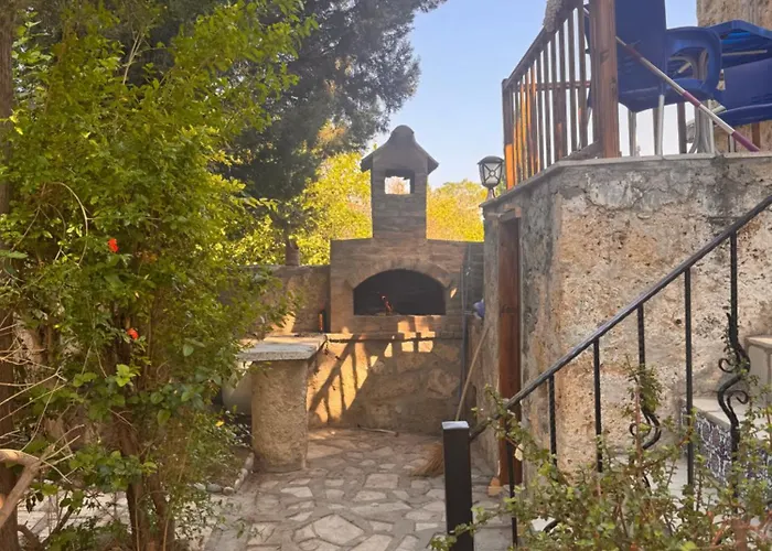 Vila A Historic Stone With Private Garden, Terrace And Private Pool Just For Klirou